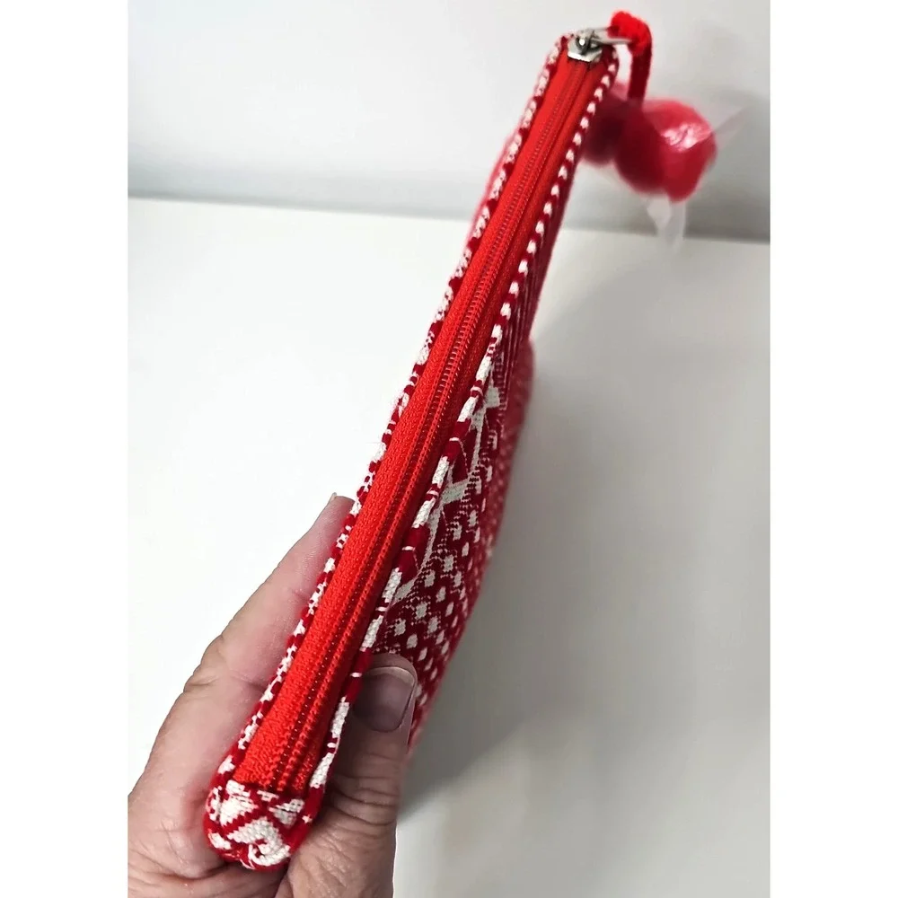 2CHIC Red White Geometric Woven Clutch Purse Zipper Pouch Cosmetic Bag